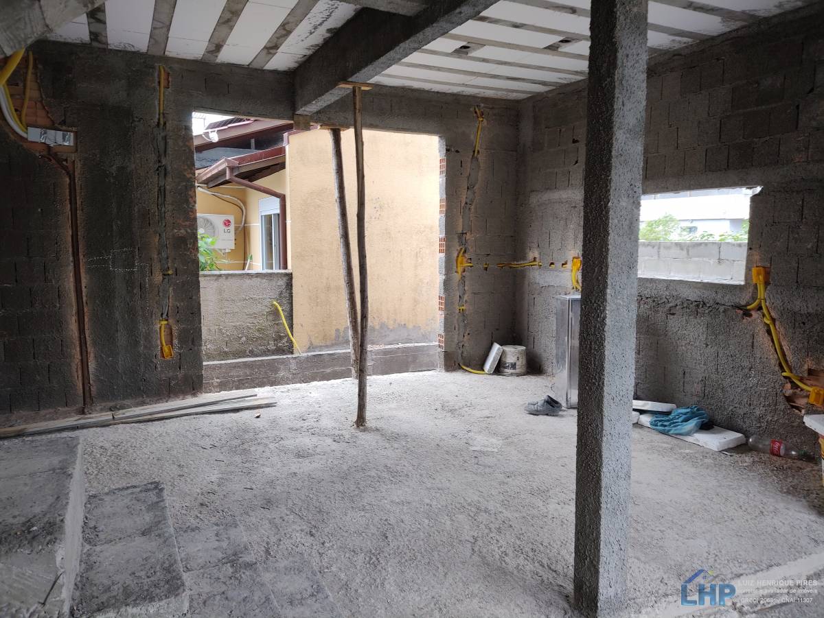 Casa para Venda no bairro Ribeirão da Ilha