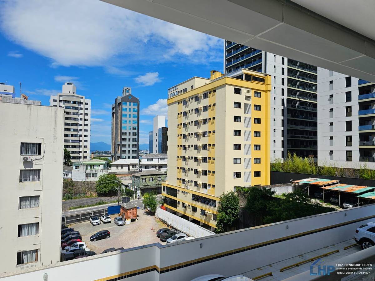 Apartamento no bairro Centro em Florianópolis