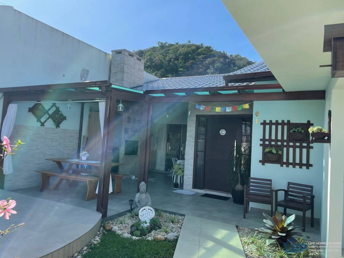 Casa para Venda no bairro Armação do Pântano Sul