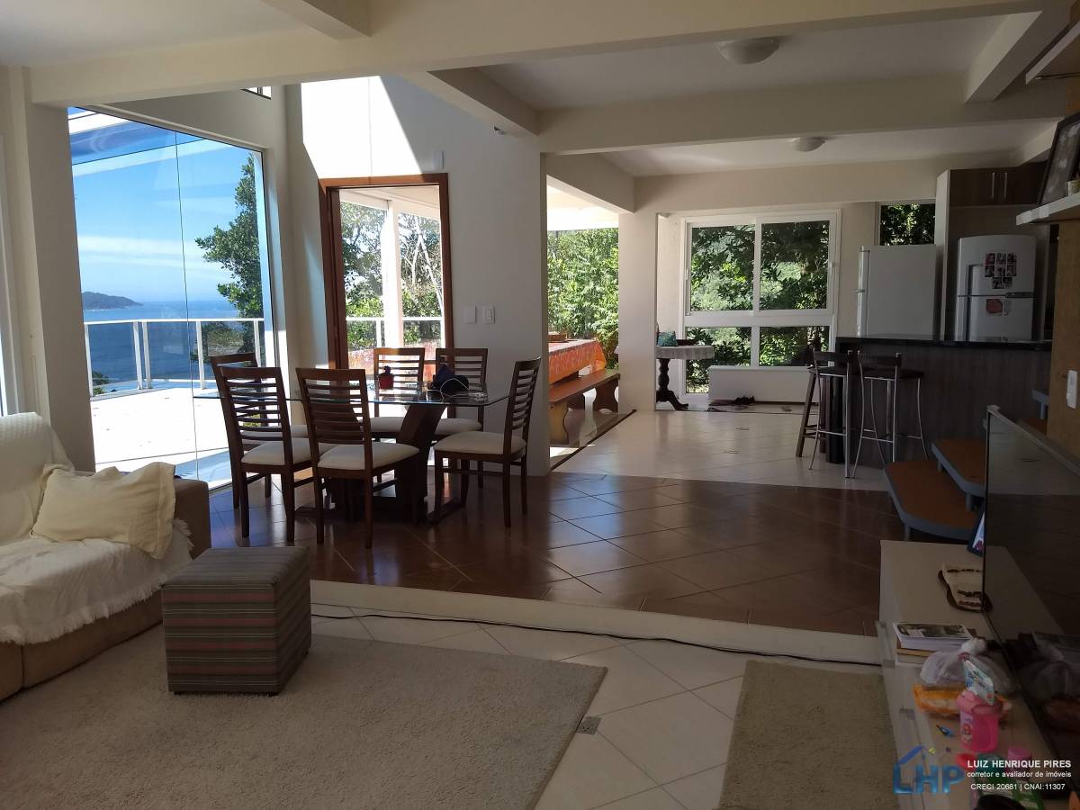 Casa para Venda no bairro Praia da Solidão
