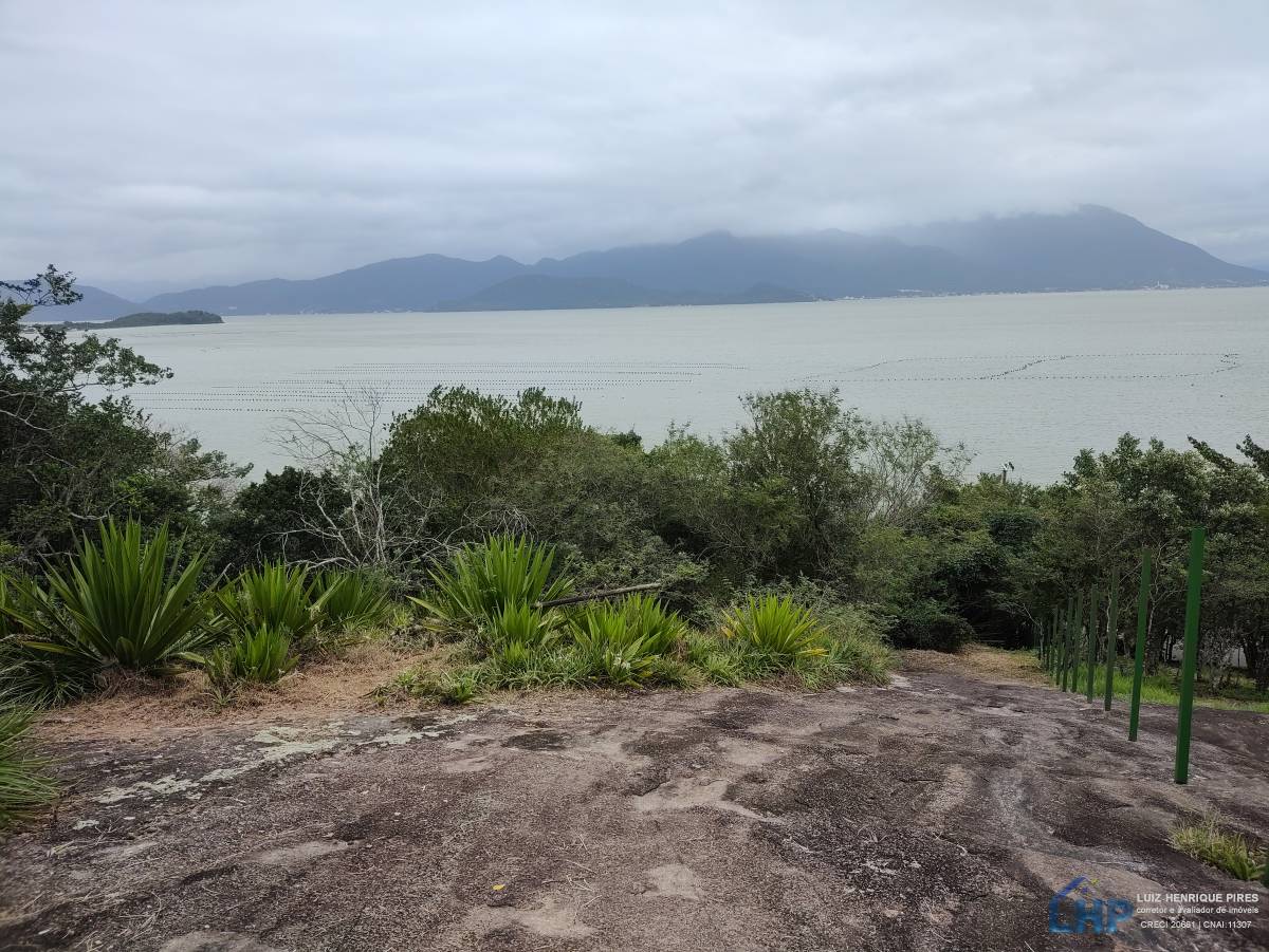Terreno para Venda no bairro Costeira do Ribeirão