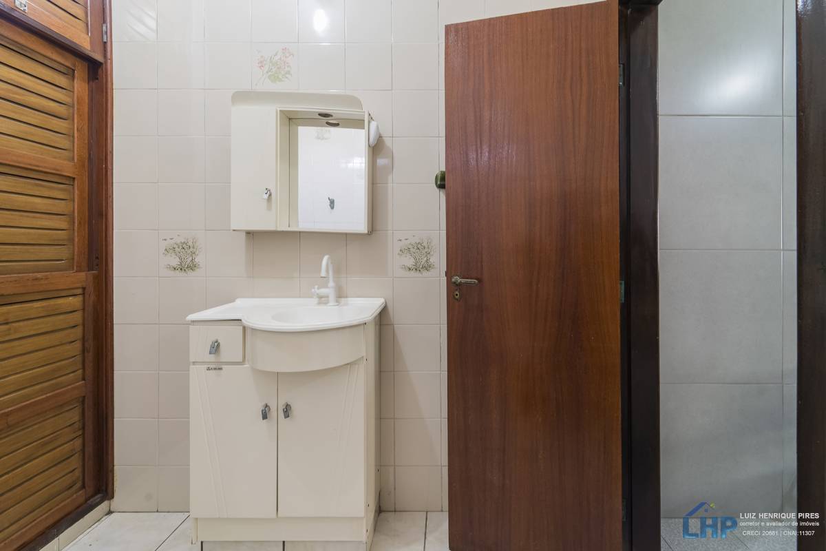 Casa para Venda no bairro Carianos