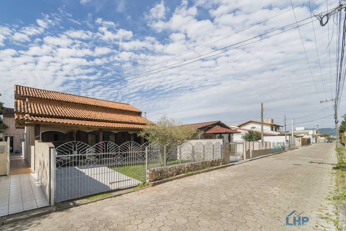 Casa no bairro Carianos em Florianópolis